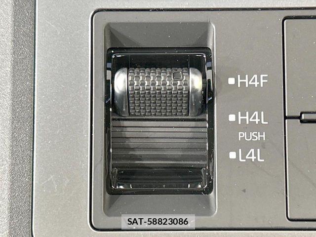 Toyota Land Cruiser 250 2024-10 6612610-2