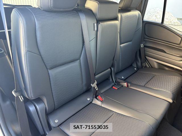 Toyota Land Cruiser 250 2024-11 6641770-23
