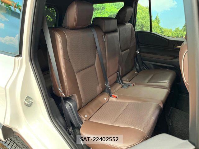 Toyota Land Cruiser 250 2024-07 6676541-10