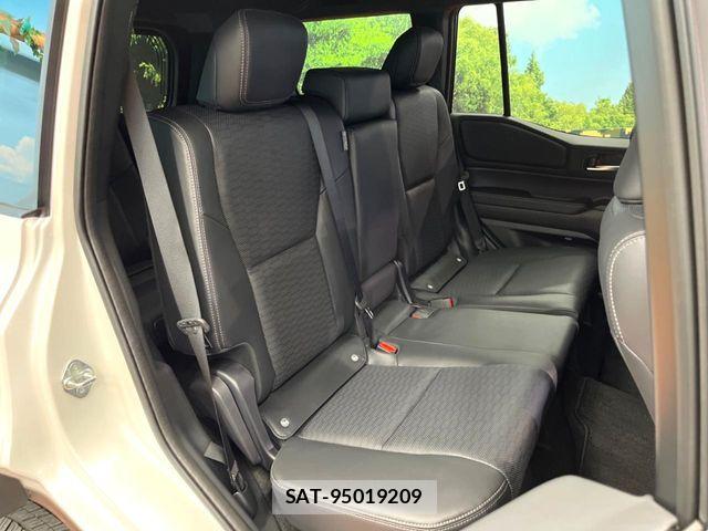 Toyota Land Cruiser 250 2024-08 6716438-10