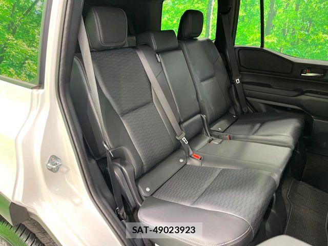 Toyota Land Cruiser 250 2025-01 6716442-10