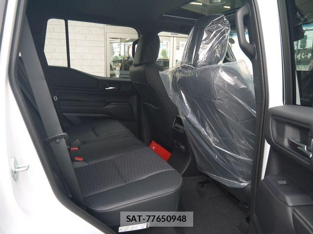 Toyota Land Cruiser 250 2024-08 6791162-3