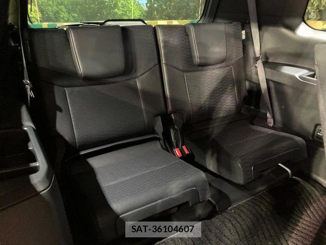 Toyota Land Cruiser 250 2025-02 6791168-9