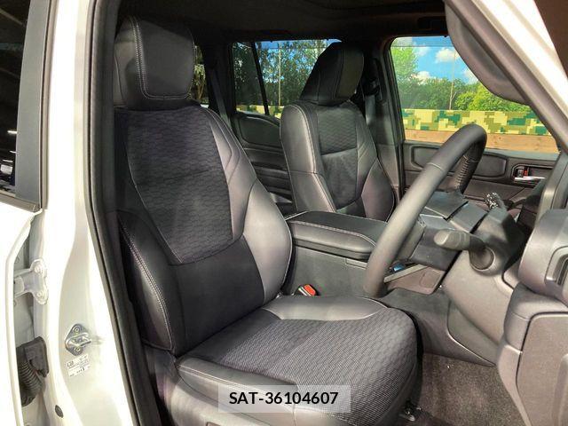 Toyota Land Cruiser 250 2025-02 6791168-7