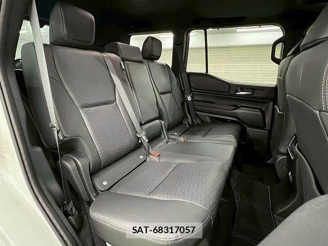 Toyota Land Cruiser 250 2024-09 6791177-8