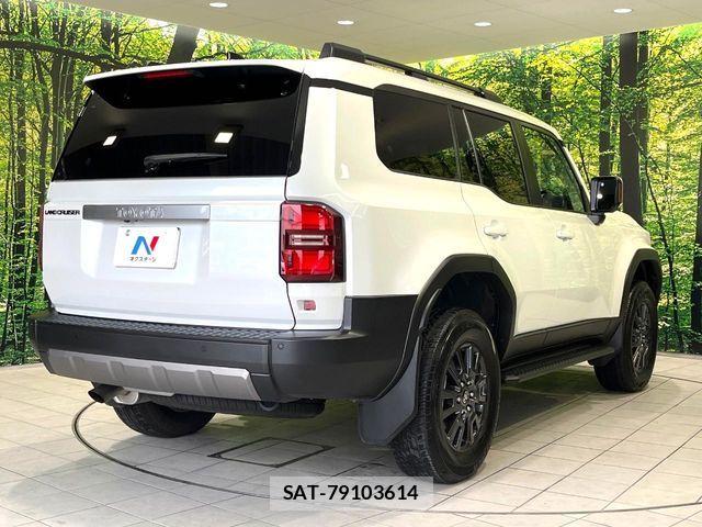 Toyota Land Cruiser 250 2025-04 6907210-16