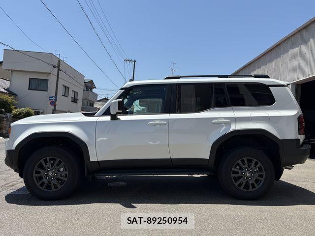 Toyota Land Cruiser 250 2025-08 6907215-3