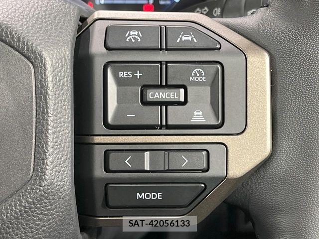 Toyota Land Cruiser 250 2024-10 6907203-6