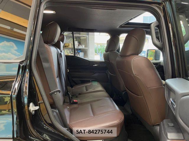 Toyota Land Cruiser 250 2024-09 6994686-7