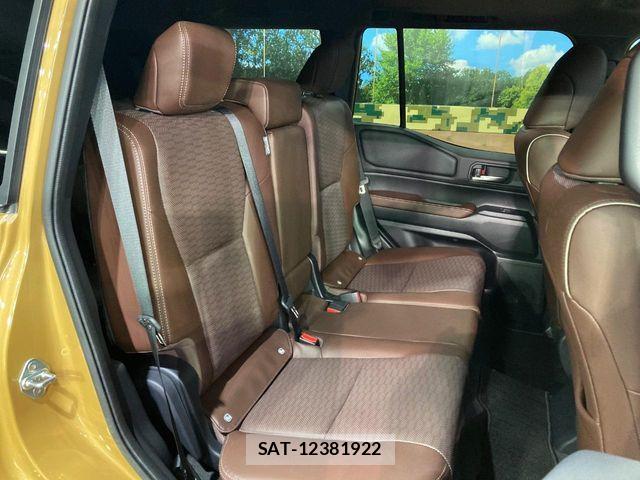 Toyota Land Cruiser 250 2024-07 6994670-8