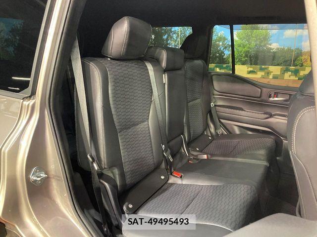 Toyota Land Cruiser 250 2025-01 6994672-8