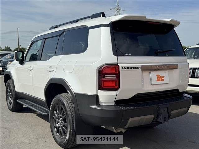 Toyota Land Cruiser 250 2024-10 7020711-12