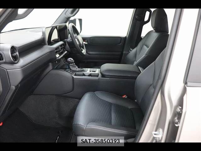 Toyota Land Cruiser 250 2025-04 7059098-11