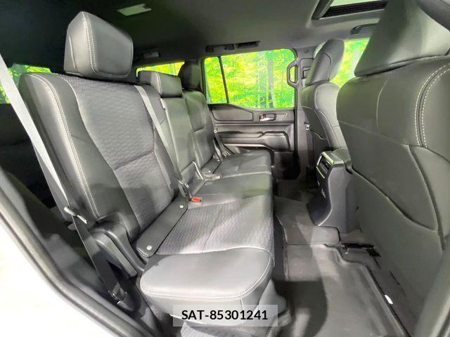 Toyota Land Cruiser 250 2024-12 7198698-8