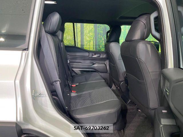 Toyota Land Cruiser 250 2025-10 7220512-9