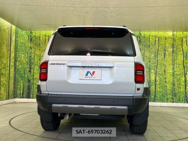 Toyota Land Cruiser 250 2025-10 7220512-16