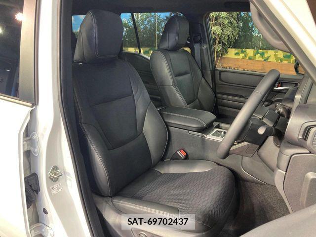Toyota Land Cruiser 250 2025-01 7220491-7