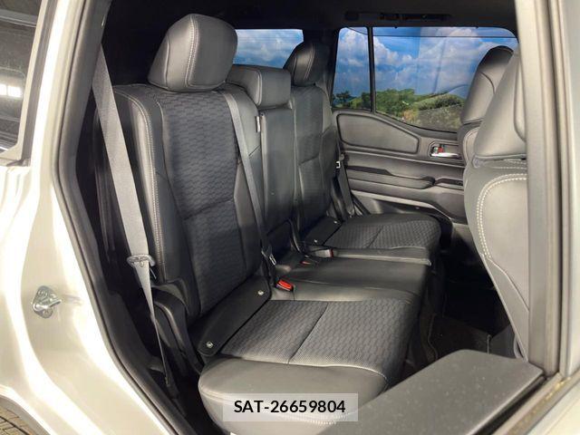 Toyota Land Cruiser 250 2024-10 7220483-9