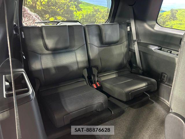 Toyota Land Cruiser 250 2025-04 7220494-9