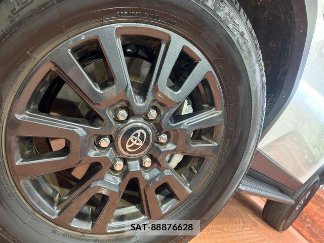 Toyota Land Cruiser 250 2025-04 7220494-13
