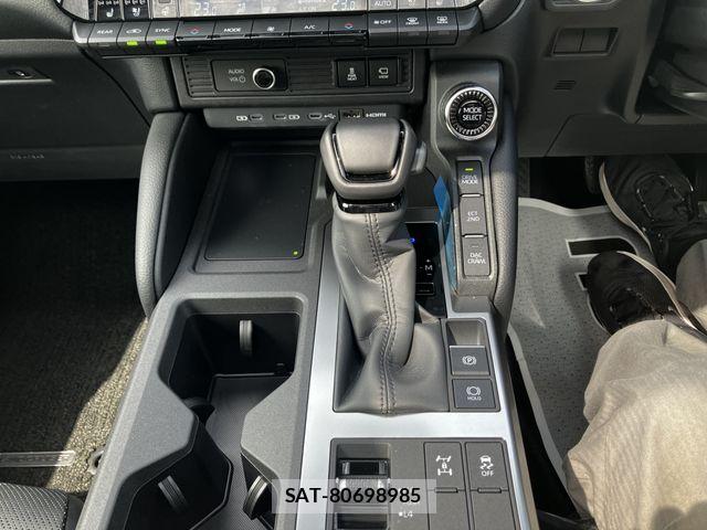 Toyota Land Cruiser 250 2025-04 7251209-18