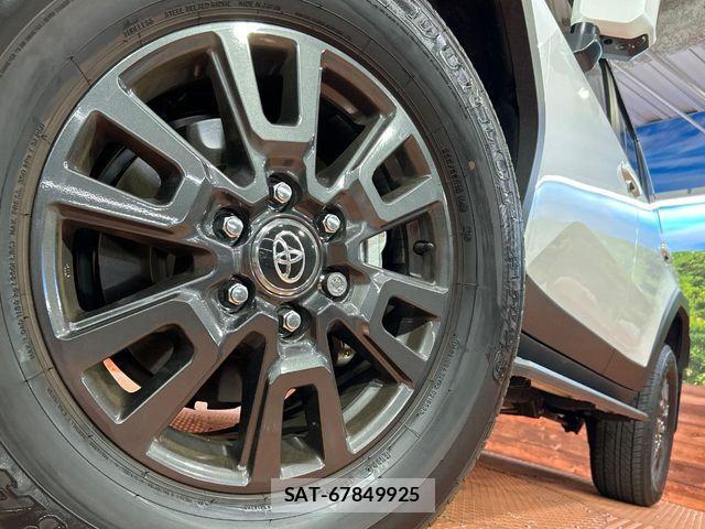 Toyota Land Cruiser 250 2024-10 7251208-13