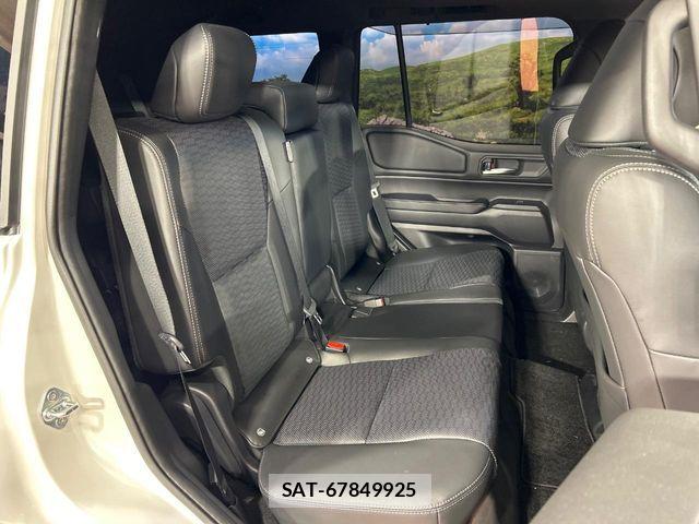 Toyota Land Cruiser 250 2024-10 7251208-8
