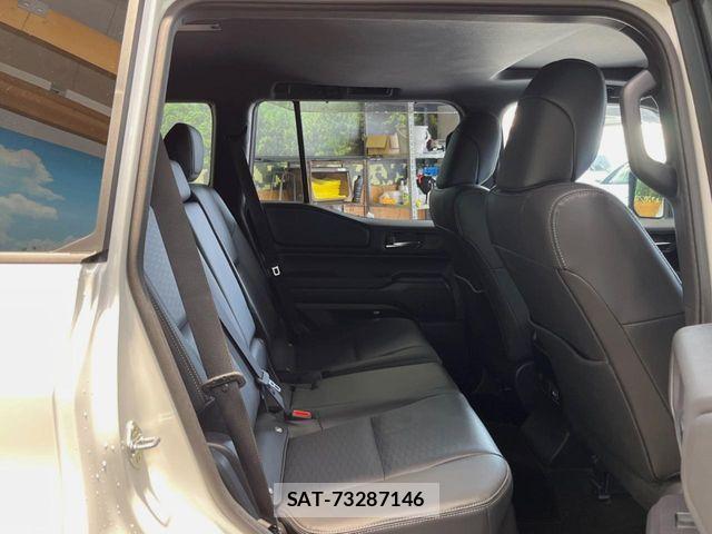 Toyota Land Cruiser 250 2025-02 7251214-9