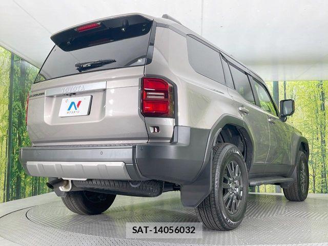 Toyota Land Cruiser 250 2024-10 7251210-17