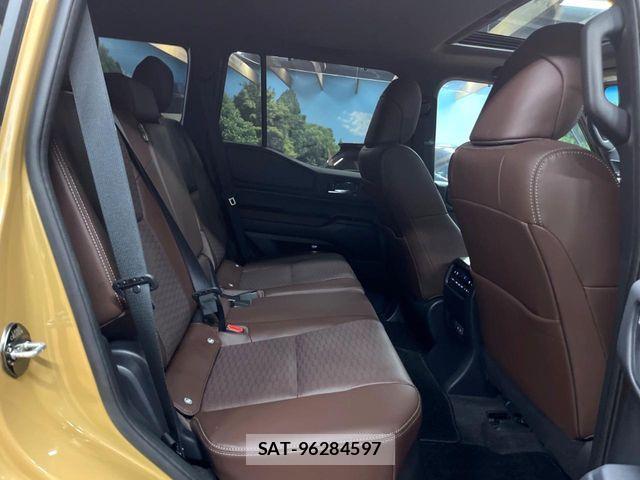 Toyota Land Cruiser 250 2024-08 7251198-9