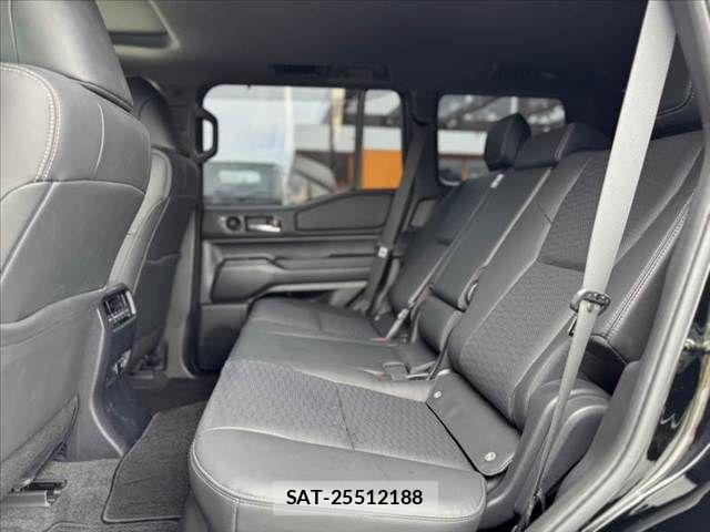 Toyota Land Cruiser 250 2024-05 7272150-17