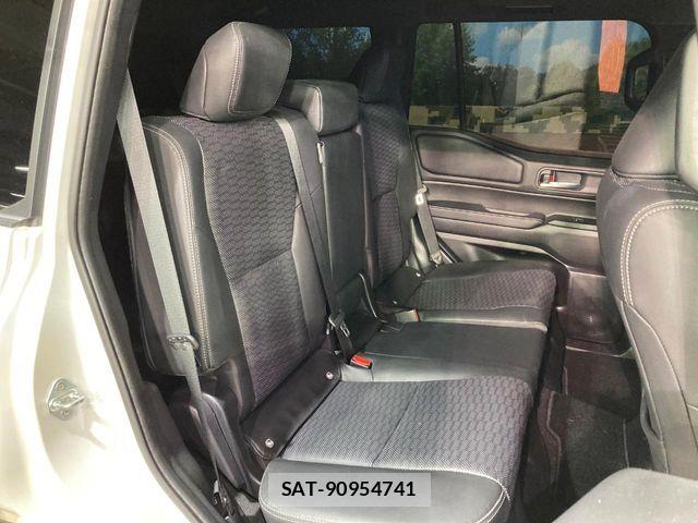 Toyota Land Cruiser 250 2024-09 7272156-8