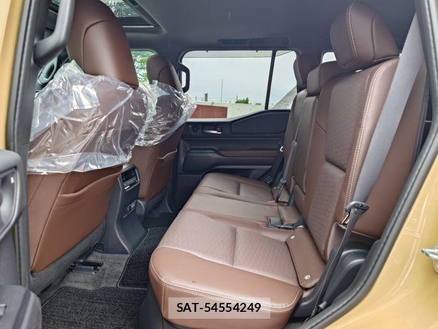 Toyota Land Cruiser 250 2025-11 7272148-24