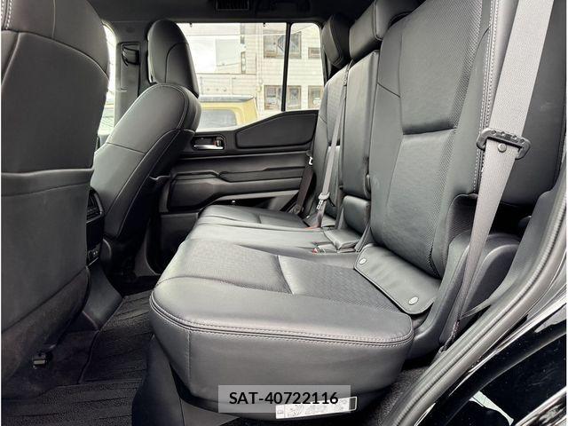 Toyota Land Cruiser 250 2024-08 7272149-12