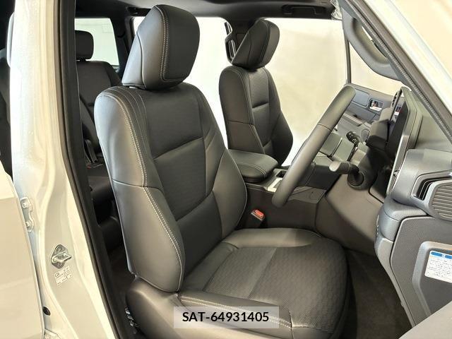 Toyota Land Cruiser 250 2024-10 7327806-10