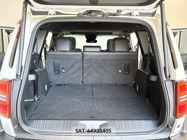 Toyota Land Cruiser 250 2024-10 7327806-13