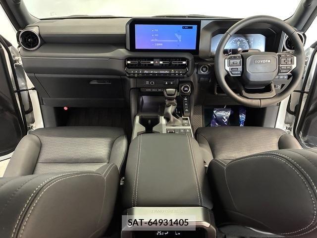 Toyota Land Cruiser 250 2024-10 7327806-1