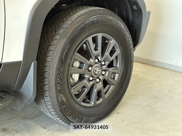 Toyota Land Cruiser 250 2024-10 7327806-28