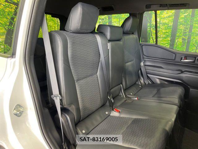 Toyota Land Cruiser 250 2024-07 7327804-8