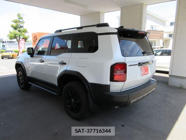 Toyota Land Cruiser 250 2024-07 7327816-9