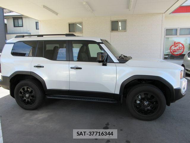 Toyota Land Cruiser 250 2024-07 7327816-4
