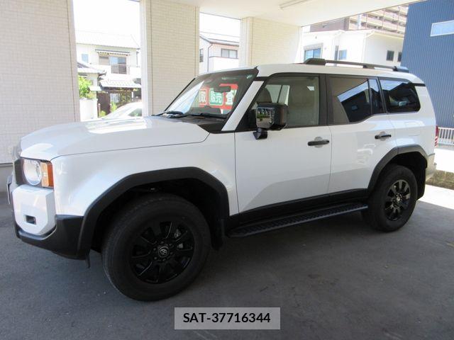 Toyota Land Cruiser 250 2024-07 7327816-5