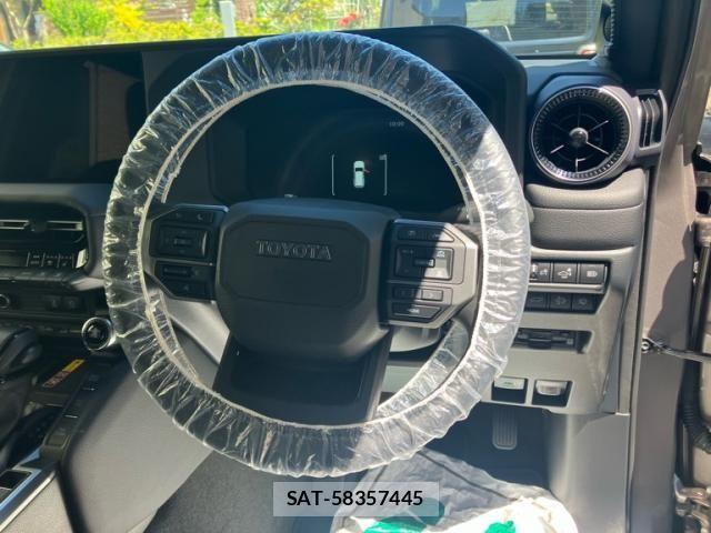 Toyota Land Cruiser 250 2025-06 7327807-12
