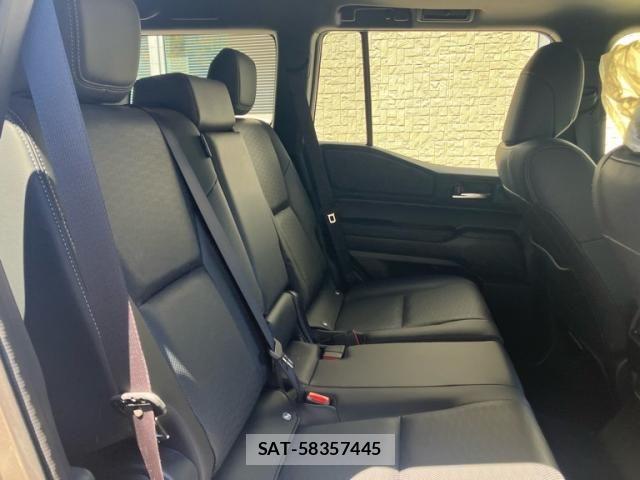 Toyota Land Cruiser 250 2025-06 7327807-18