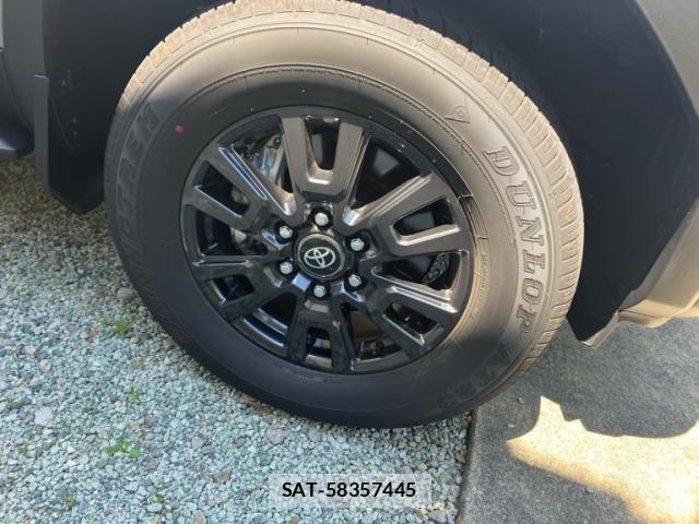 Toyota Land Cruiser 250 2025-06 7327807-6