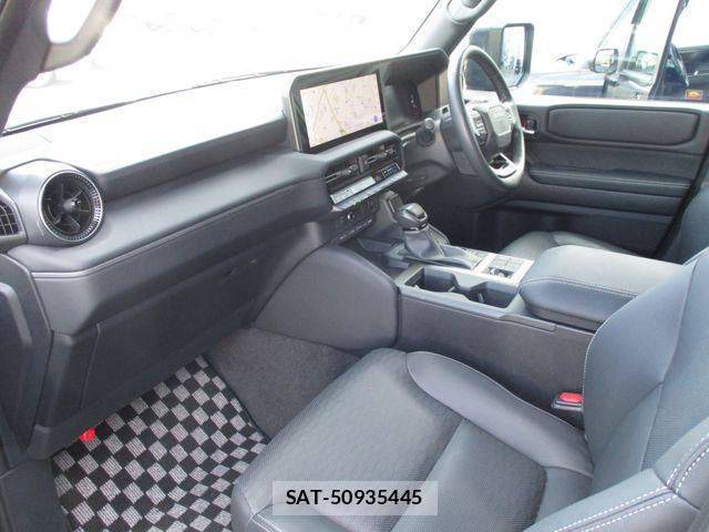 Toyota Land Cruiser 250 2024-10 7327819-9