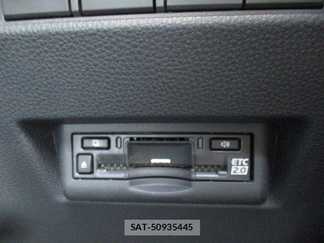 Toyota Land Cruiser 250 2024-10 7327819-21