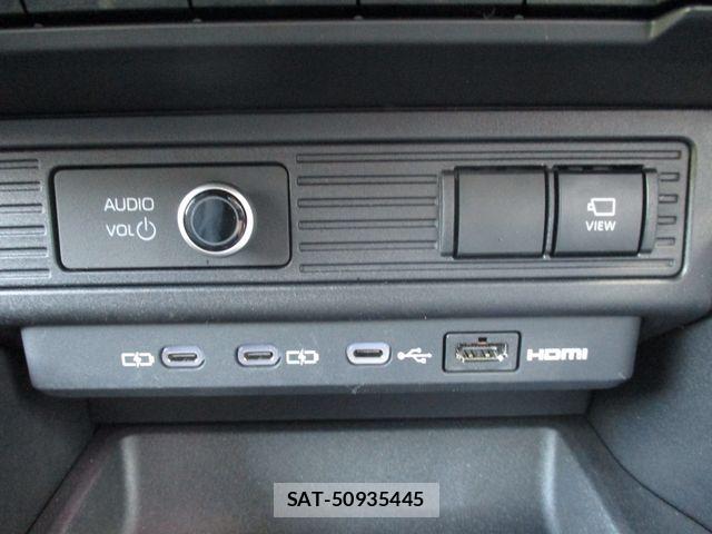 Toyota Land Cruiser 250 2024-10 7327819-23