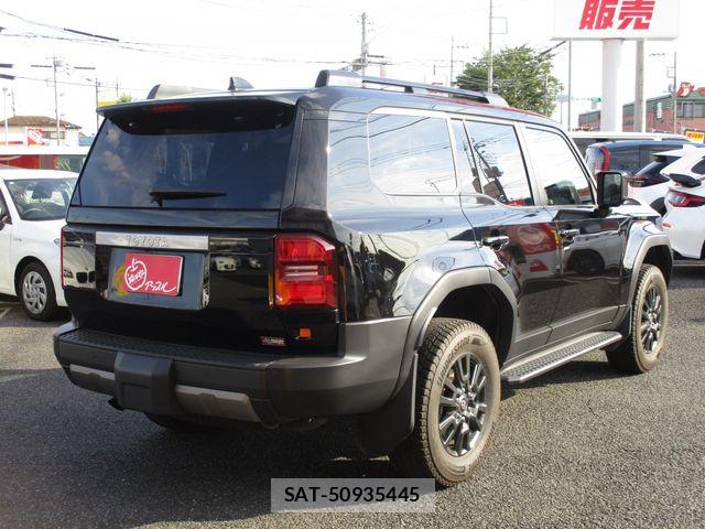 Toyota Land Cruiser 250 2024-10 7327819-2