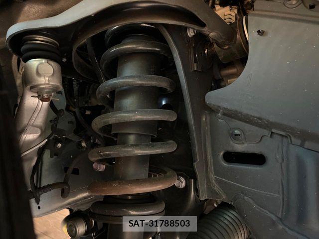 Toyota Land Cruiser 250 2024-10 7327818-19